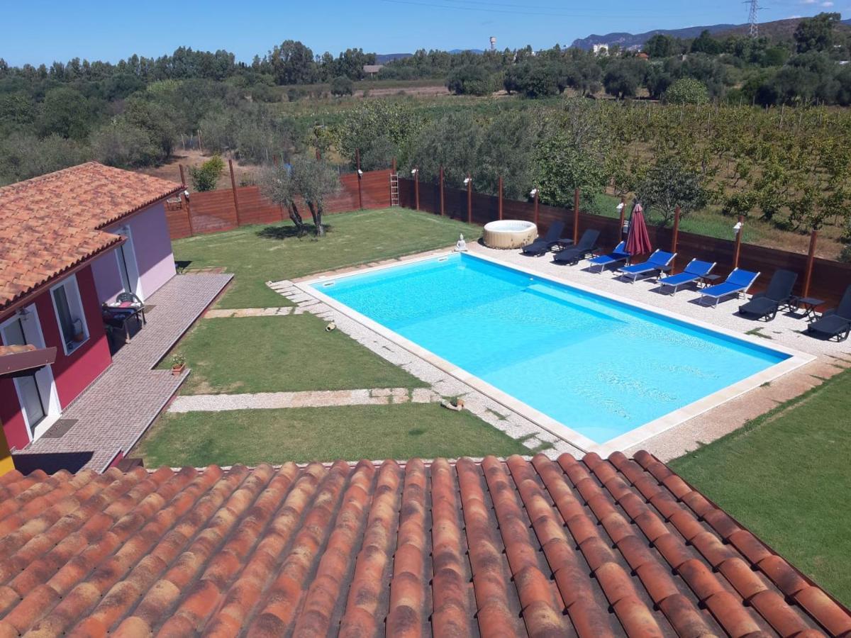 Villa Erilia San Giovanni Suergiu Exterior photo